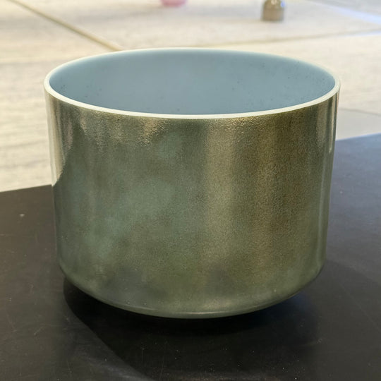 9" D-50 Mt. Shasta Serpentine, Green Heart Ocean Gold 97460 Crystal Tones® Alchemy Crystal Singing Bowl