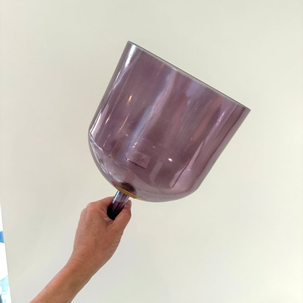 7" D#+10 Violet Aura Gold 162414 Crystal Tones® Practitioner Crystal Singing Bowl