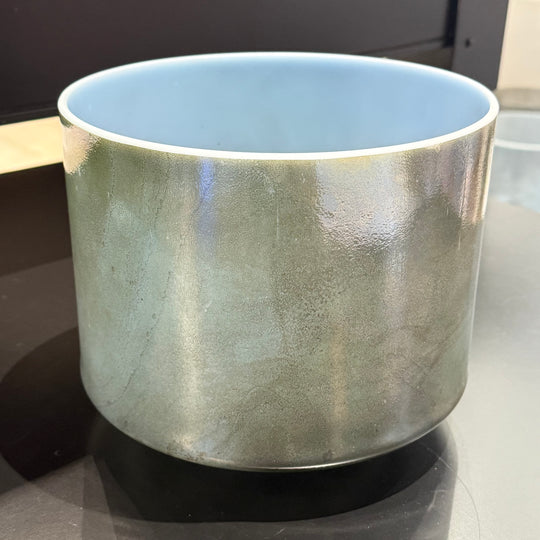 9" D+5 Mt. Shasta Serpentine, Green Heart Ocean Gold 97461 Crystal Tones® Alchemy Crystal Singing Bowl